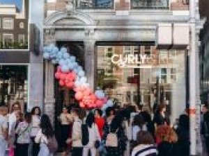 Curlygirlmovement opent eerste brandstore in Amsterdam